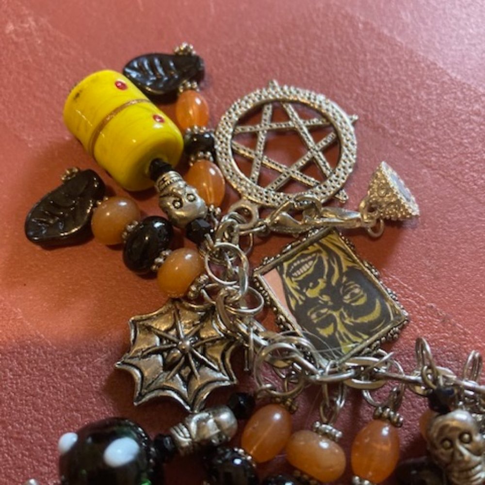 Fashion jewelry Halloween bracelet - Picture 8 of 10